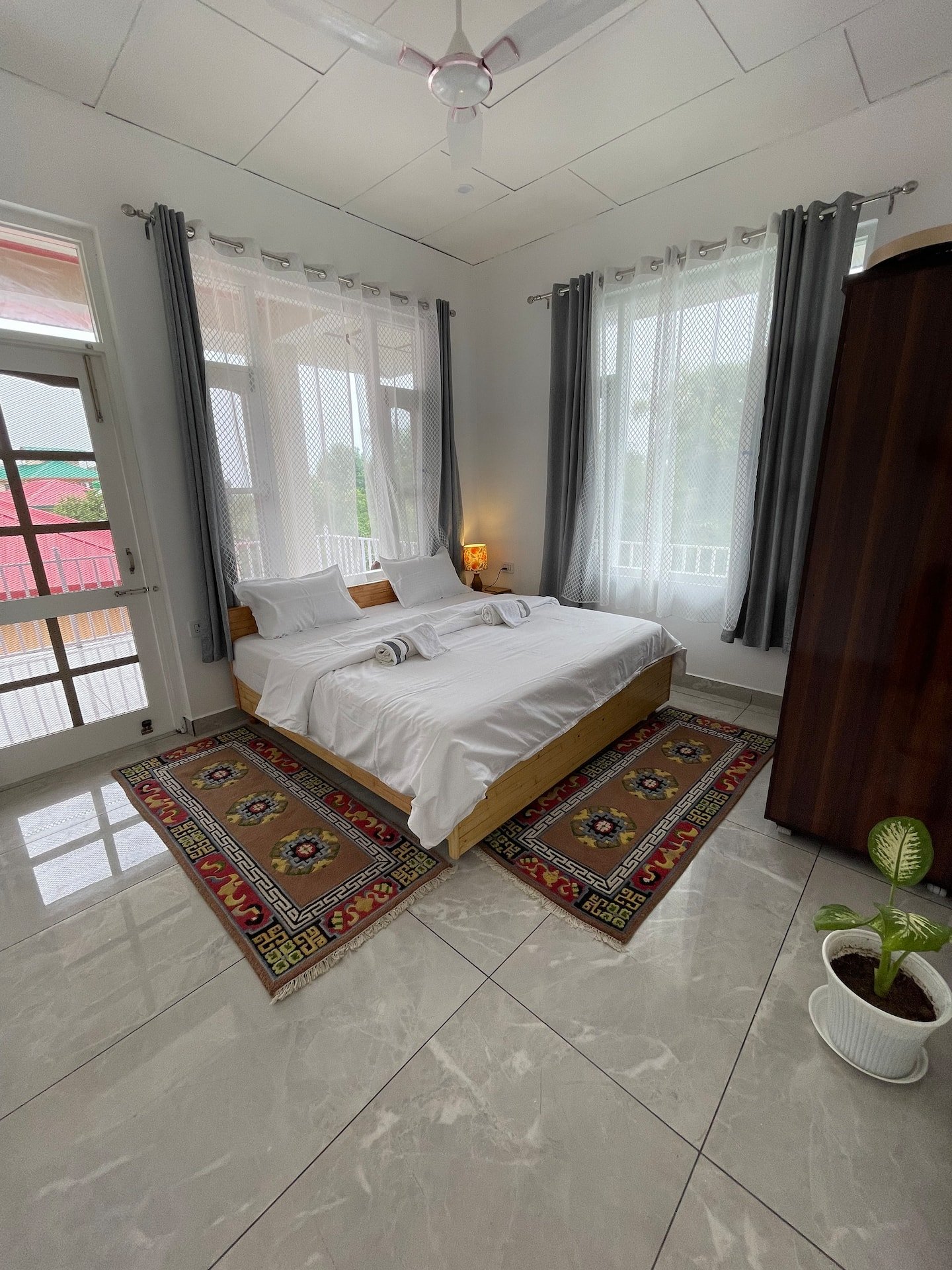 Cozy 1BHK with Sunrise and Sunset View, photo 2 - Haven By Sonam, Sidhpur, Dharamshala